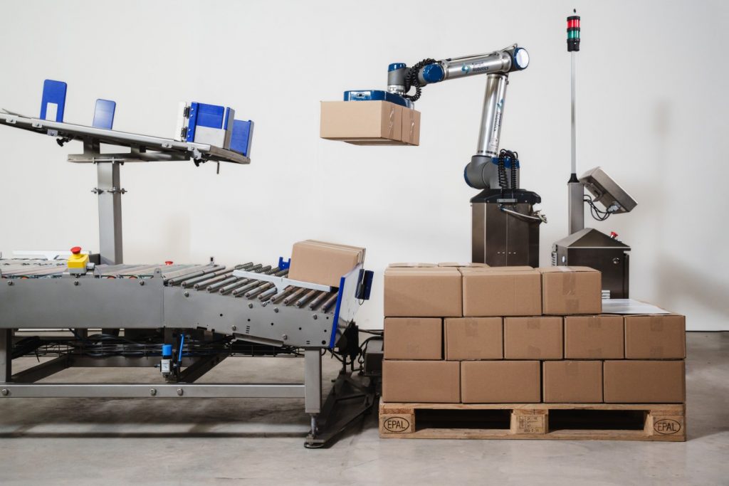 Cobot palletising cell