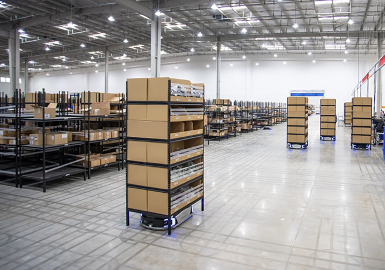 Goods to Person system with AMRs